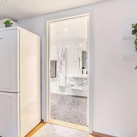Apartment In The Heart Of *