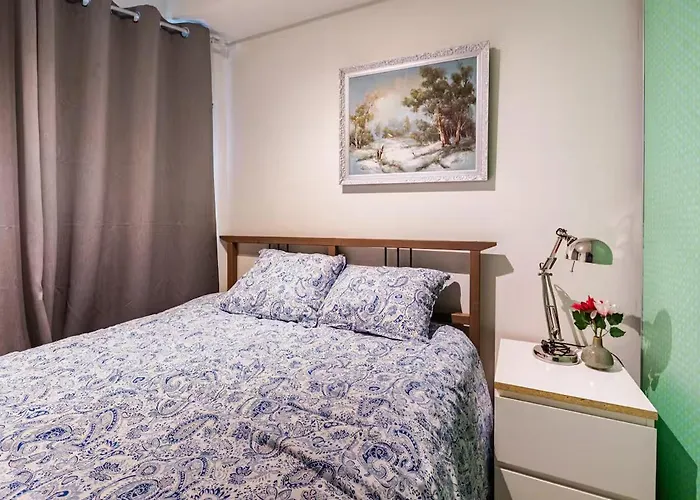 Apartment In The Heart Of *